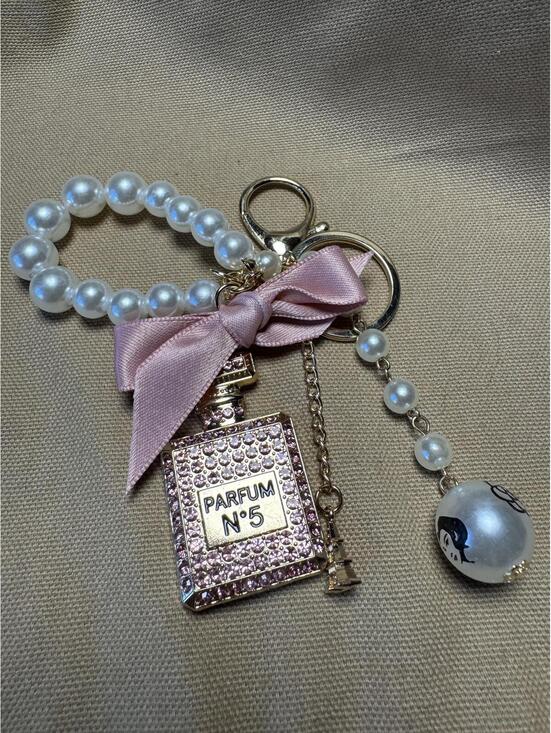 Handbags - Elegant Parfum No. 5 Pink Crystal Keychain Pearls and Bow